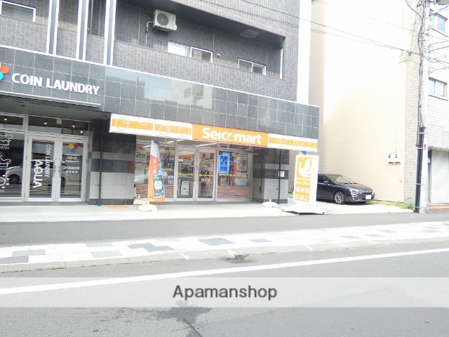 コンビニ　セイコーマート（コンビニ）まで597m