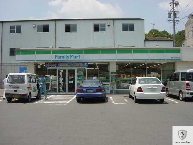 コンビニ　ファミリーマート多治見小名田店（コンビニ）まで430m
