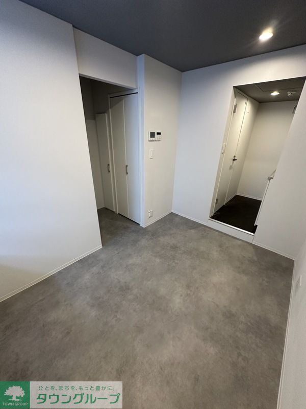 居室・リビング　玄関