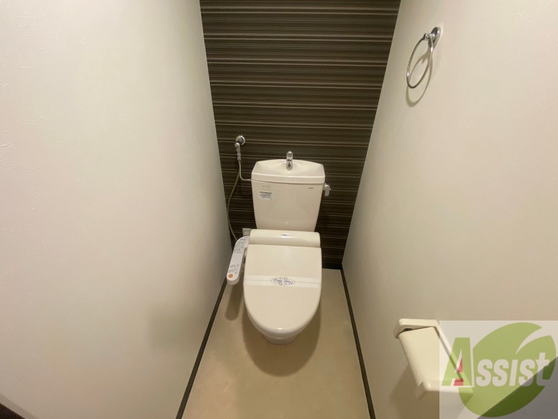 トイレ　こちらはトイレです。清潔感があり、安心して使用できます。