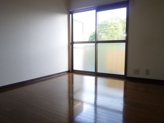 居室・リビング　★日当たり良好★