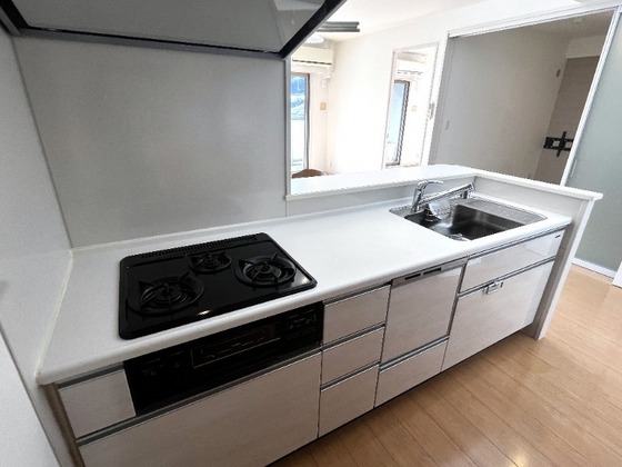 キッチン　※他号室の写真です。