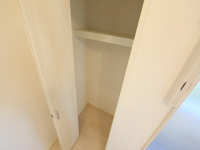 玄関　クローゼット（収納充実してます）