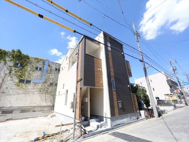 建物外観　外観　デザイナーズ　光インターネット無料