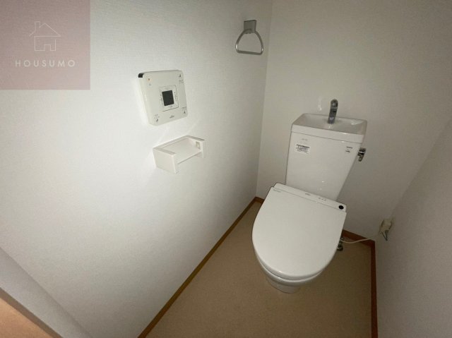 トイレ　清潔感のあるトイレです