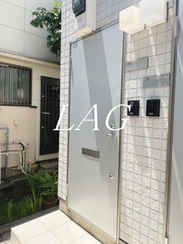 玄関　玄関です。