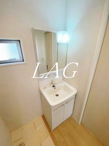 洗面設備　洗面台です。