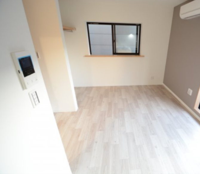 居室・リビング　エアコン付きで初期費用を抑えられます☆