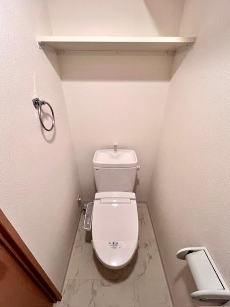 トイレ　トイレもきれいです