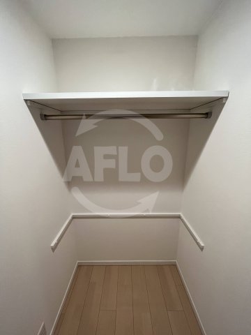 収納　サムティ西長堀リバーフロント　クローゼット