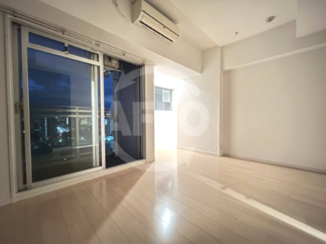 居室・リビング　サムティ西長堀リバーフロント　リビング