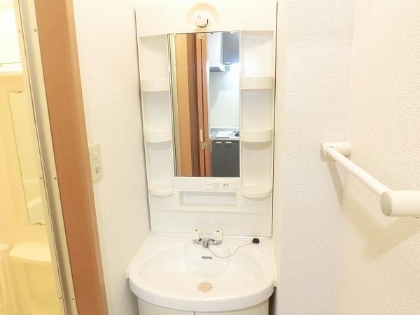 洗面設備　独立洗面台！