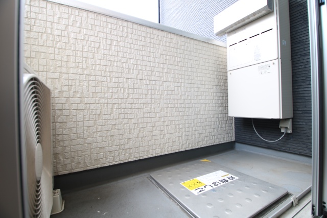 バルコニー　※別室の参考写真の為、現況優先です。