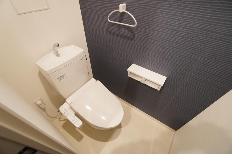 トイレ　別号室