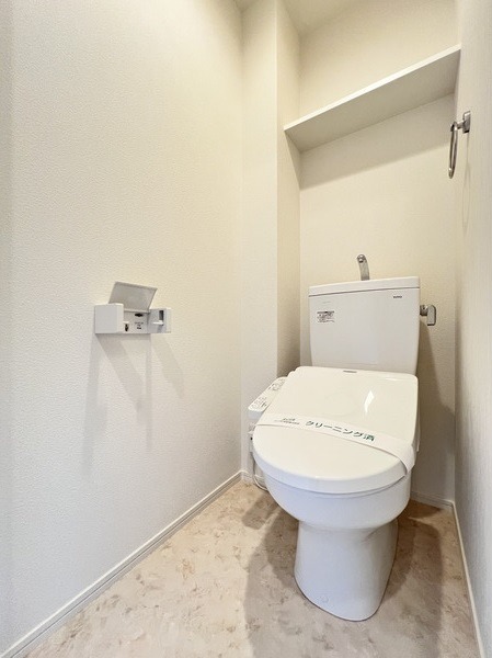 トイレ　別号室