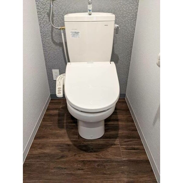 トイレ　トイレ