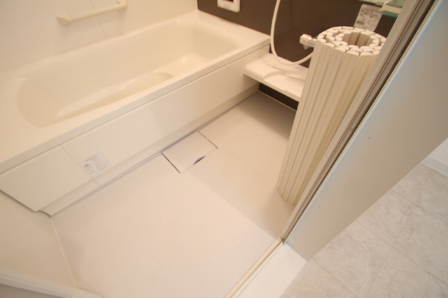 バス・シャワールーム　※別室の参考写真です。