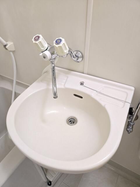 洗面設備　同一仕様