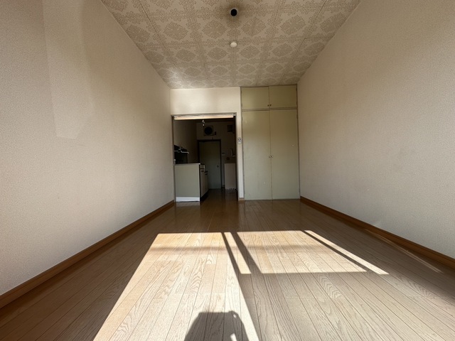 居室・リビング　別部屋参考写真です