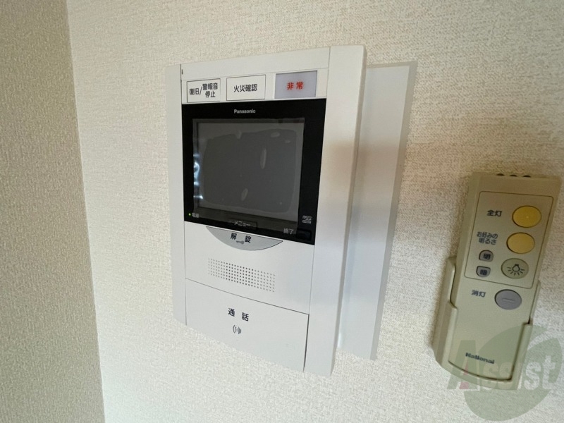 バルコニー　バルコニーが付いていますので一息ついてみてはいかがですか。