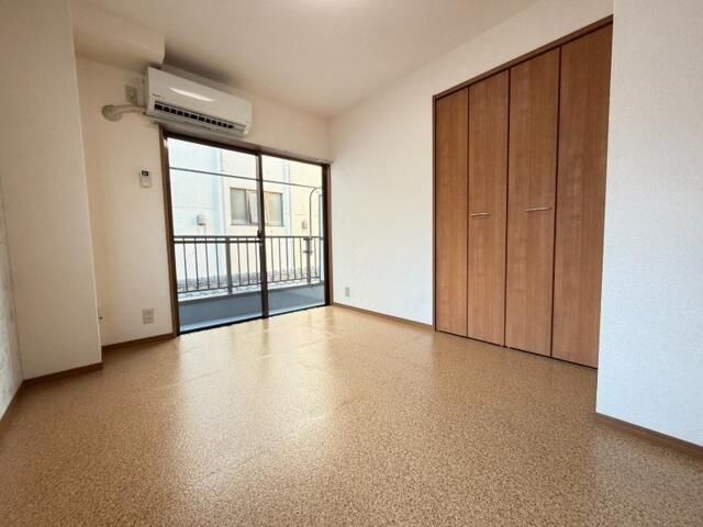 居室・リビング　他号室参照