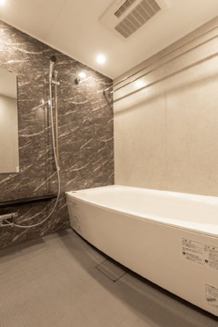 バス・シャワールーム　※写真は同タイプ住戸です。