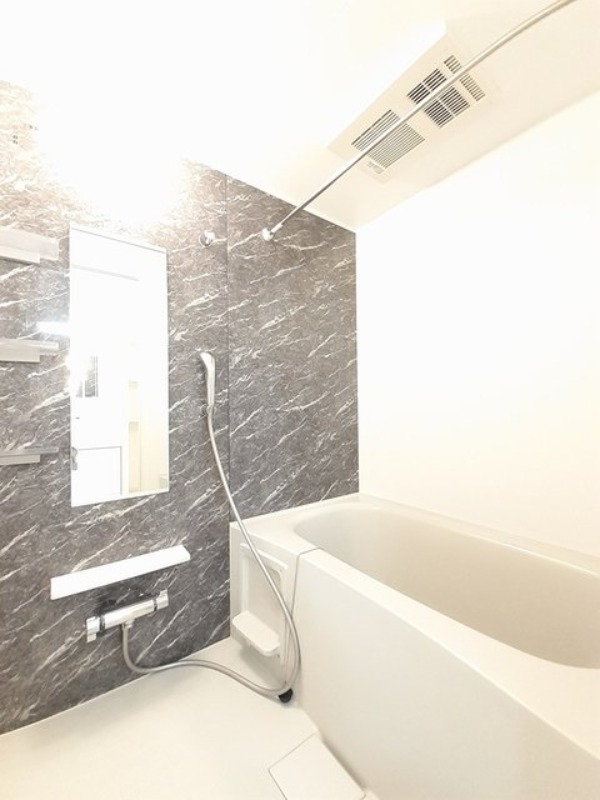 バス・シャワールーム　図面と現状に相違がある場合には現状を優先