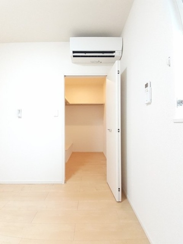 収納　図面と現状に相違がある場合には現状を優先