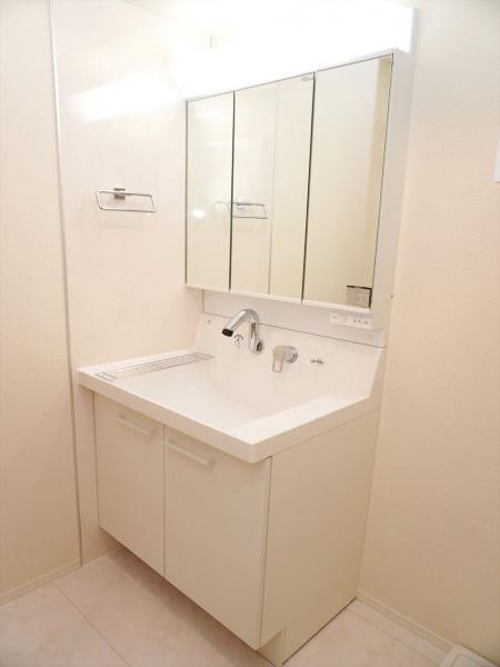 洗面設備　洗面所