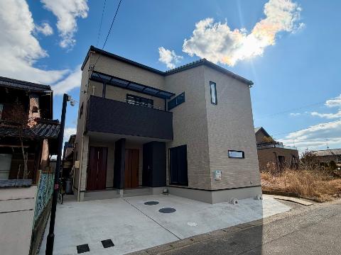 建物外観　外観写真（昼）