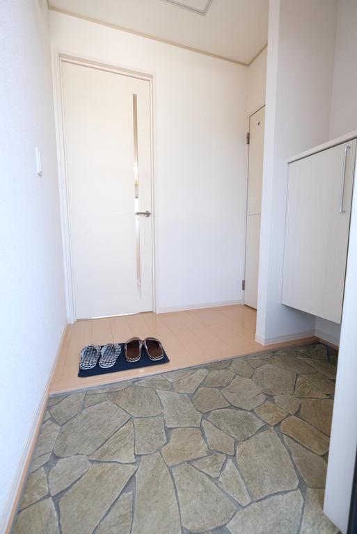 玄関　室内写真は別室です