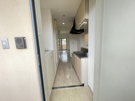 玄関　※別部屋の写真です