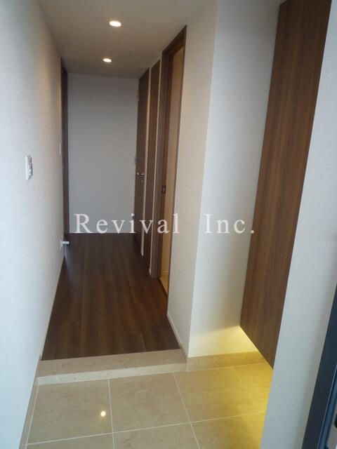 玄関　スッキリとした玄関でございます