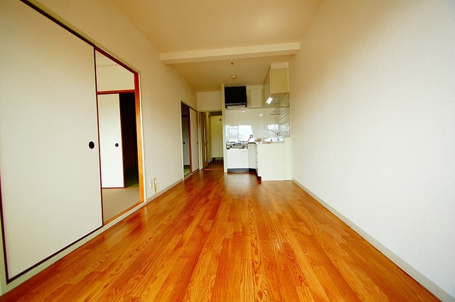 居室・リビング　反転の場合がございます