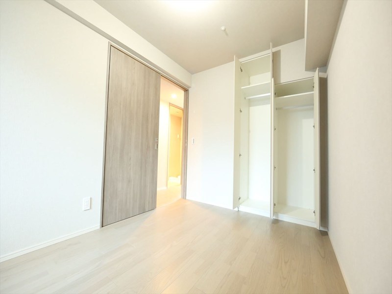 その他部屋・スペース　洋室6.5帖　クローゼット付（収納充実してます）