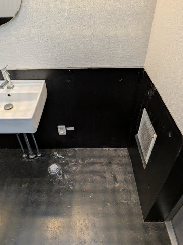 その他　室内洗濯機置場です