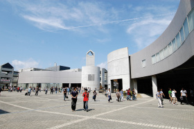 大学・短大　流通科学大学（大学・短大）まで1153m