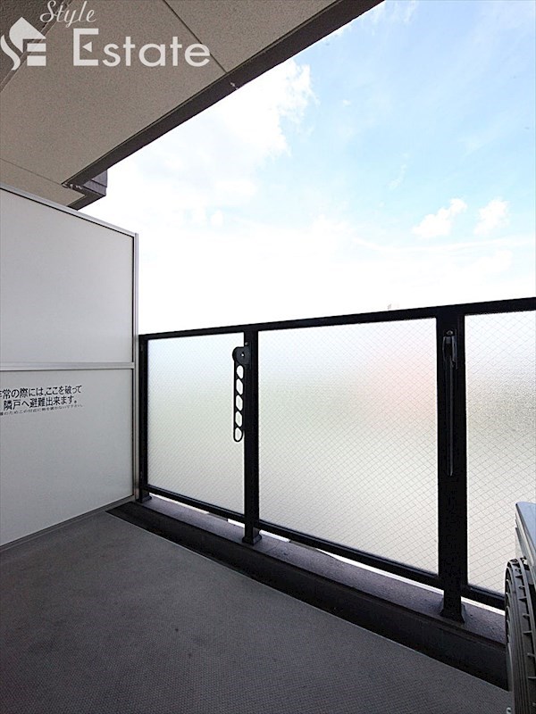 バルコニー　バルコニー