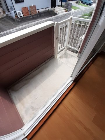 バルコニー　陽当たり良好なバルコニーです