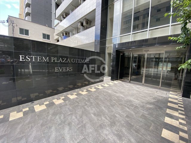 エントランス　エステムプラザ大手前エヴァース　エントランス