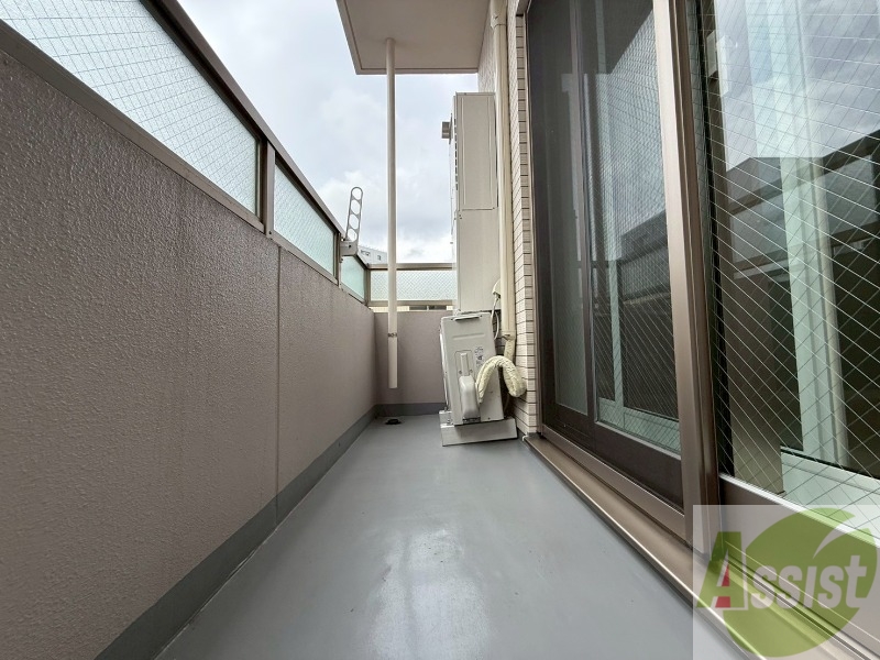 バルコニー　バルコニーです。天気の良い日には外干しができます！