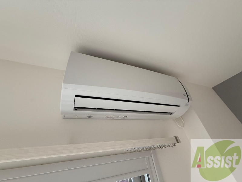 その他設備　リビングにはエアコンがあります！夏も快適です！