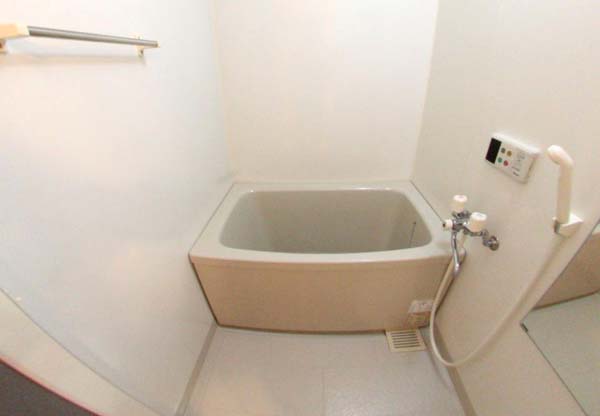 バス・シャワールーム　お風呂です