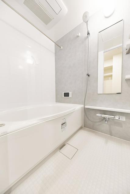 バス・シャワールーム　※写真は同タイプ住戸です。