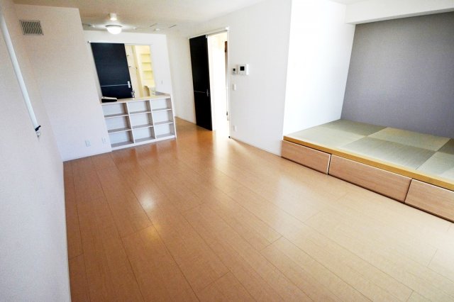 居室・リビング　17帖の広いLDK☆