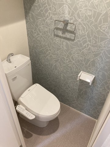 トイレ　トイレもきれいです