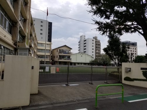 小学校　板橋区立志村第二小学校（小学校）まで976m