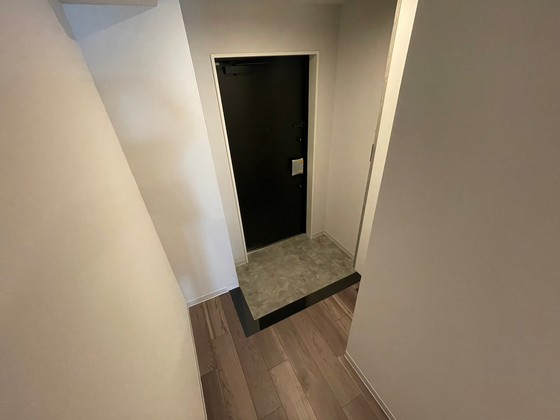 玄関　※別部屋の写真です