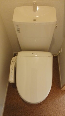 トイレ　ゆったりとした空間のトイレです