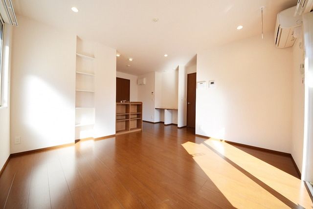 居室・リビング　★日当りの良いリビングです★